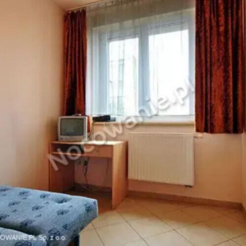 Camera cu chicinetă comună cu baie comună pentru 5 pers. (se poate solicita pat suplimentar)