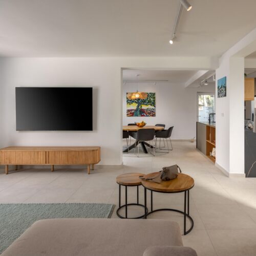 Casă de vară pentru 8 pers. (se inchirieaza doar integral)