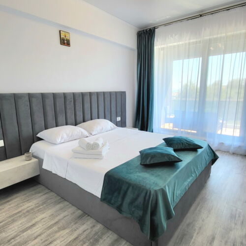 Apartament cu vedere spre mare b cu 2 camere pentru 4 pers.