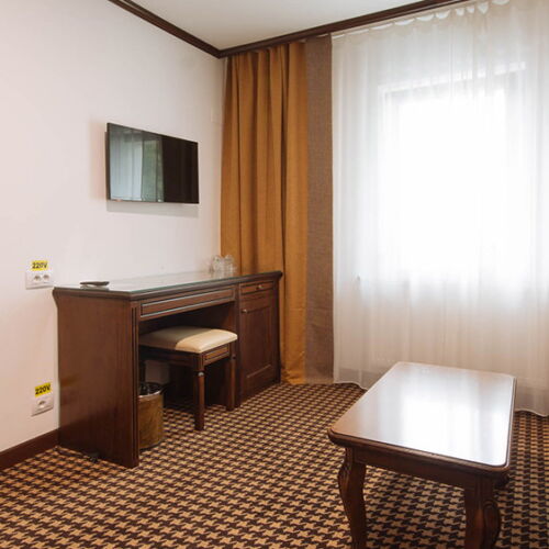 Apartament cu balcon cu vedere spre munte cu 1 camera pentru 2 pers.