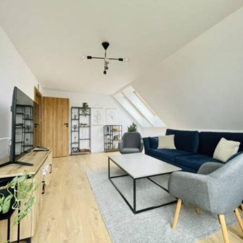 Upstairs Pleasant Interior Design 3-Room Apartment for 6 Persons