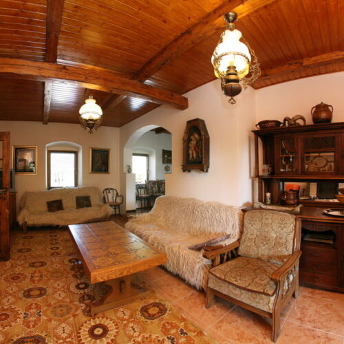 Vila întreaga unitate pentru 16 pers. (se inchirieaza doar integral)