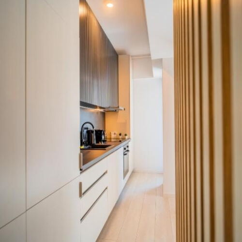 Apartament cu balcon cu vedere spre oraș cu 2 camere pentru 4 pers.