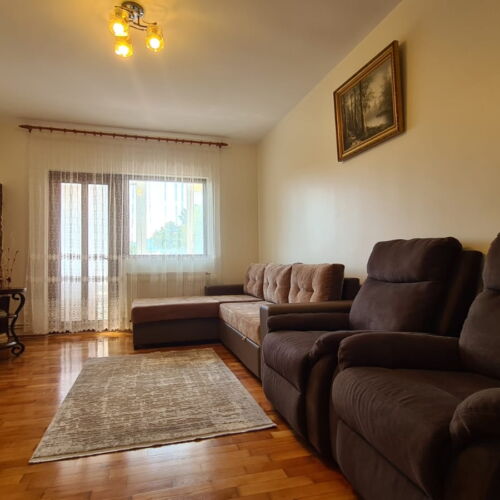 Apartament superior la etaj cu 2 camere pentru 4 pers.
