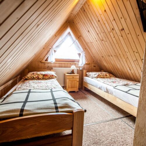 Twin Room with Garden and Bathroom