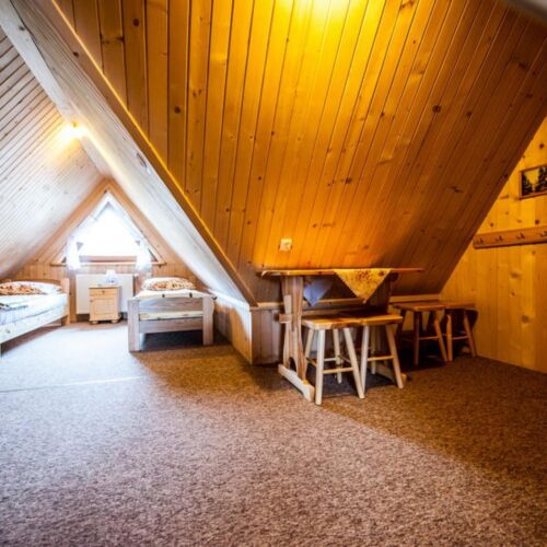 Twin Room with Garden and Bathroom