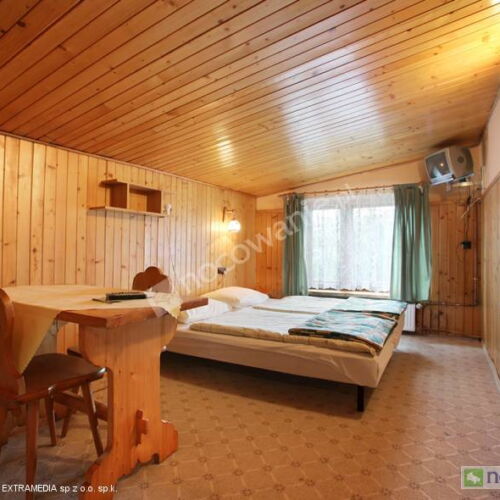 Camera twin cu grădină cu baie