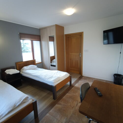 Forest View Upstairs Twin Room