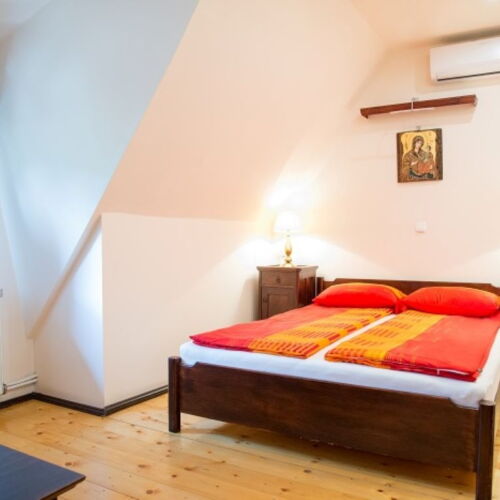 Casă de vacanță pentru 12 pers. (se inchirieaza doar integral)