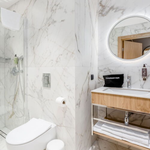 2-osobowy z prysznicem cały dom