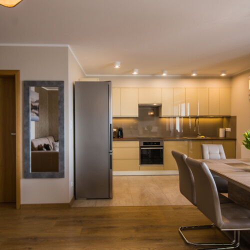 Cały dom 4-osobowy tV z płaskim ekranem z widokiem na góry