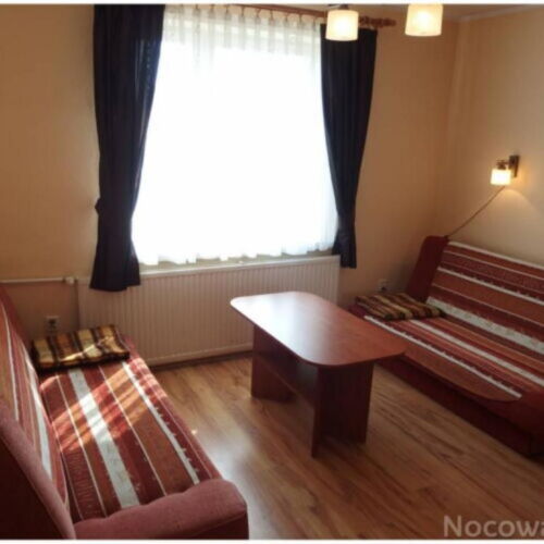 Apartament 6-osobowy z tarasem z 2 pomieszczeniami sypialnianymi