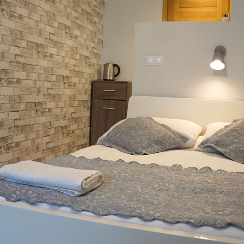 Pokój 2-osobowy z klimatyzacją z dostępem do ogrodu