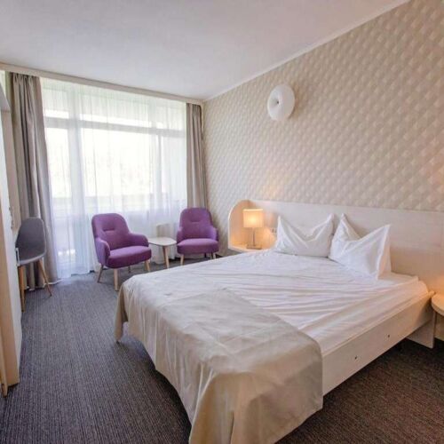 Pokoj s manželskou postelí