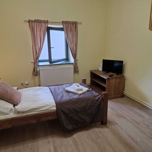 Standard Single Room with Shower