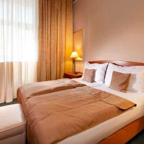 Apartman se sprchou s balkónem pro 2 os.