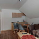 Balkonos 4 fős apartman 1 hálótérrel