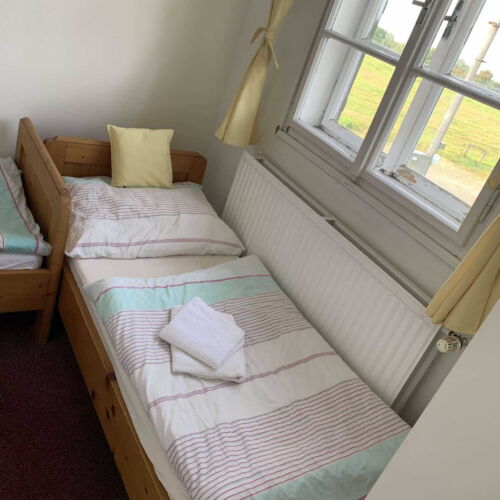 Chata (jako celek) se sprchou s vlastní kuchyňkou pro 2 os. (s možností přistýlky)