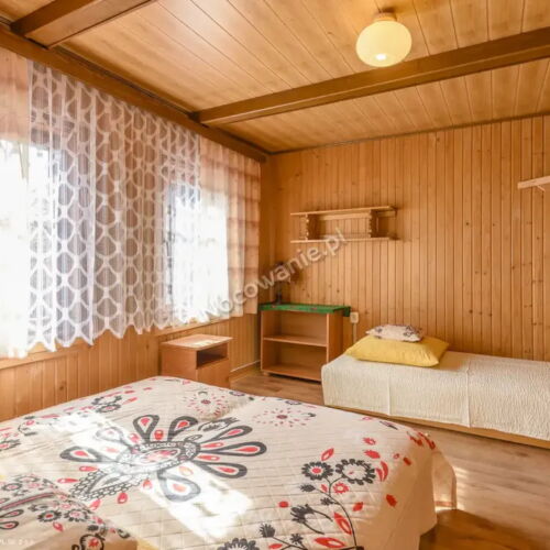 Pokój 3-osobowy z prysznicem z dostępem do ogrodu