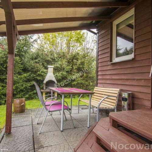 Domek drewniany 4-osobowy z klimatyzacją (możliwa dostawka)