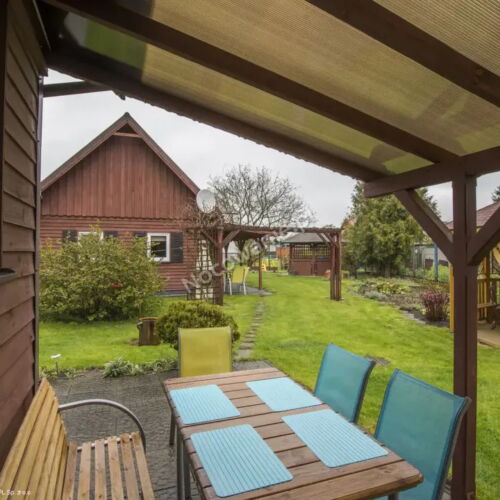 Domek drewniany 4-osobowy z klimatyzacją (możliwa dostawka)