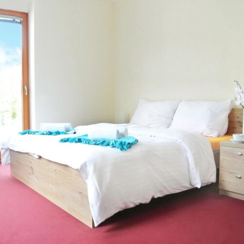 Apartman s terasou s vlastní kuchyňkou pro 4 os. se 2 ložnicemi