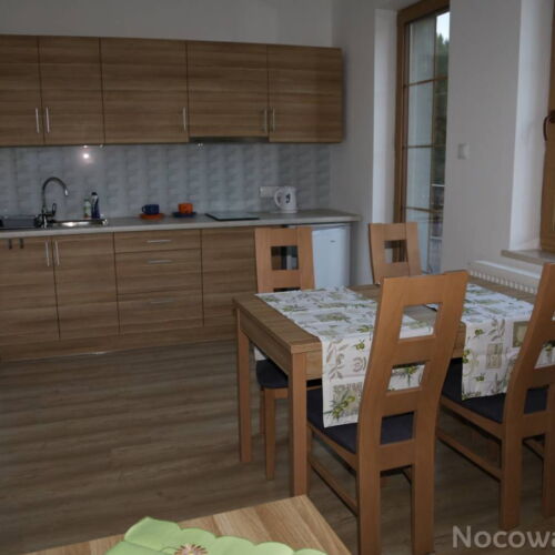 Apartament 5-osobowy na piętrze z widokiem na góry z 2 pomieszczeniami sypialnianymi