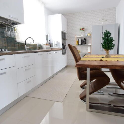 Vila pentru 6 pers. (se inchirieaza doar integral)