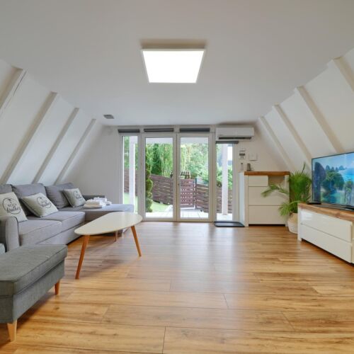 View to the Lake Holiday Home for 6 Persons with Terrace