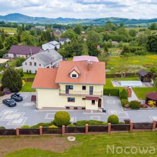 Domek drewniany 14-osobowy z dostępem do ogrodu z widokiem na góry