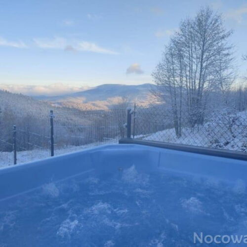 Domek drewniany 9-osobowy z dostępem do ogrodu z widokiem na góry