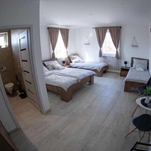 Pokój 4-osobowy z widokiem na góry z panoramą (możliwa dostawka)