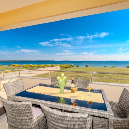 Apartament family cu vedere spre mare cu 3 camere pentru 6 pers.