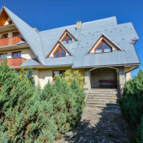 Pokoj s balkónem s koupelnou pro 3 os.