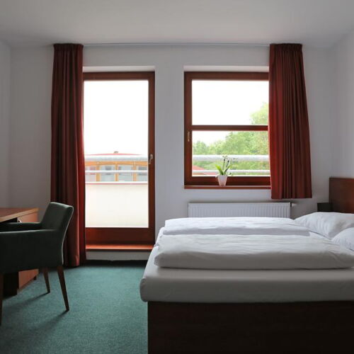 Pokój 4-osobowy z balkonem z prysznicem