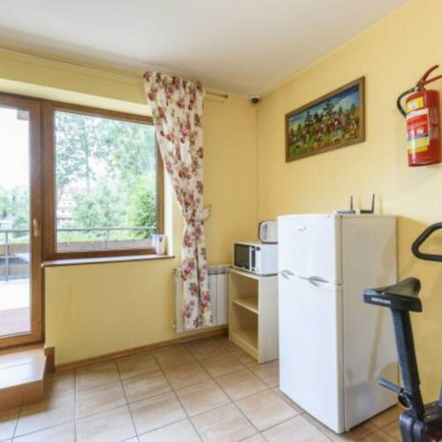 Pokój 4-osobowy z dostępem do ogrodu