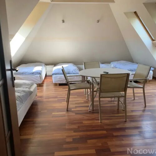 Camera pentru 6 pers.