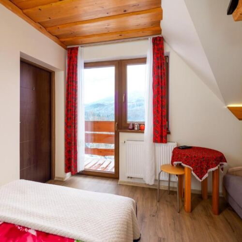 Mountain View Double Room with Garden