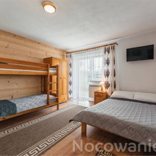 Erdgeschosses 1-Zimmer-Apartment für 5 Personen mit Panorama auf den See
