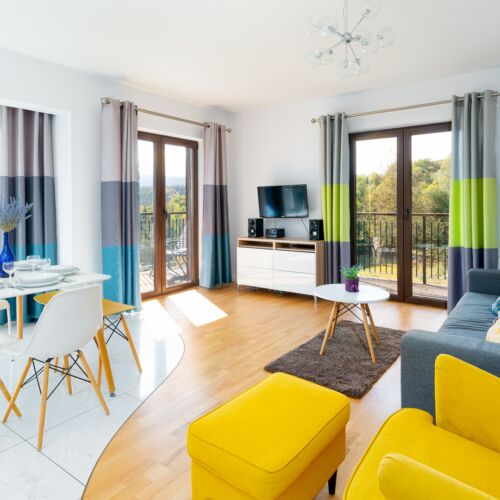 Apartament 6-osobowy z balkonem z prysznicem z 3 pomieszczeniami sypialnianymi