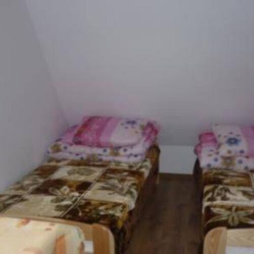 Pokój 4-osobowy z dostępem do ogrodu