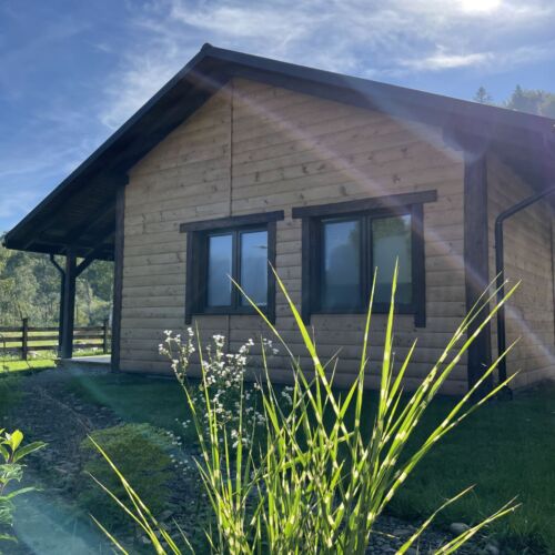 Cabană cu grădină cu vedere spre munte pentru 6 pers. (se inchirieaza doar integral)