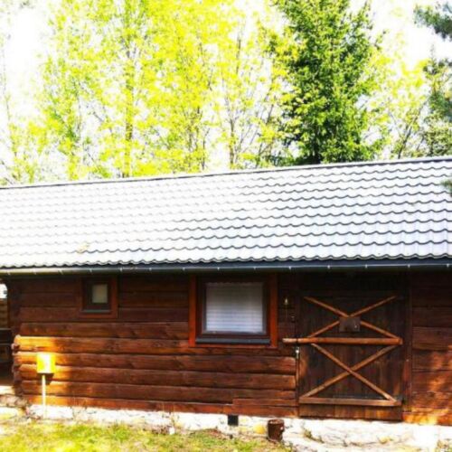 Cabană pentru 4 pers. (se inchirieaza doar integral)