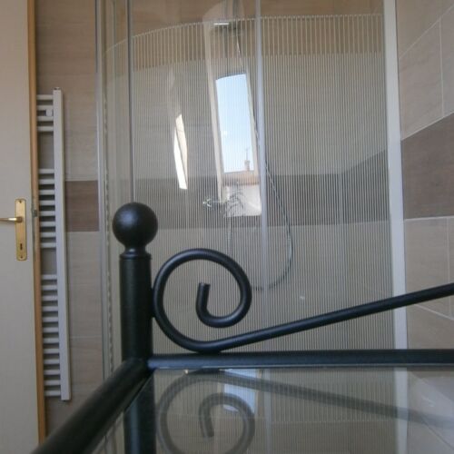 Camera twin la mansardă