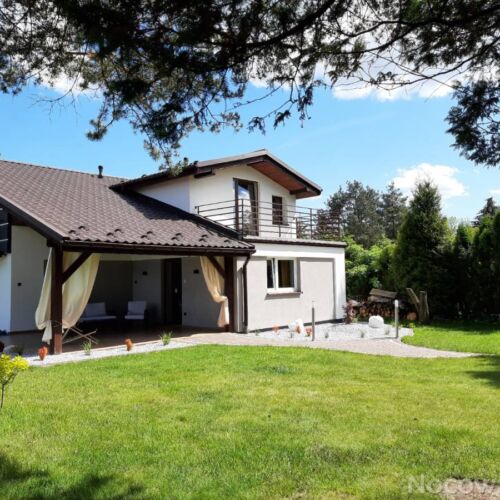 Domek drewniany 7-osobowy z klimatyzacją z dostępem do ogrodu