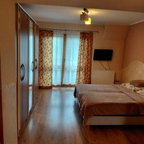 Apartament 4-osobowy z łazienką z widokiem na góry z 2 pomieszczeniami sypialnianymi