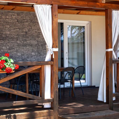 Roubenka (jako celek) pro 6 os. s výhledem do zahrady celý Dům