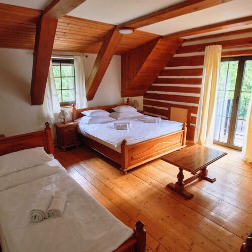 Pokoj se sprchou  pro 5 os.