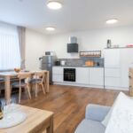 Apartman se sprchou s privátní koupelnou mimo apartmán pro 4 os. (s možností přistýlky)