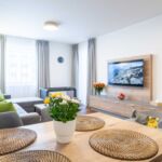 Apartman se sprchou s privátní koupelnou mimo apartmán pro 2 os. (s možností přistýlky)